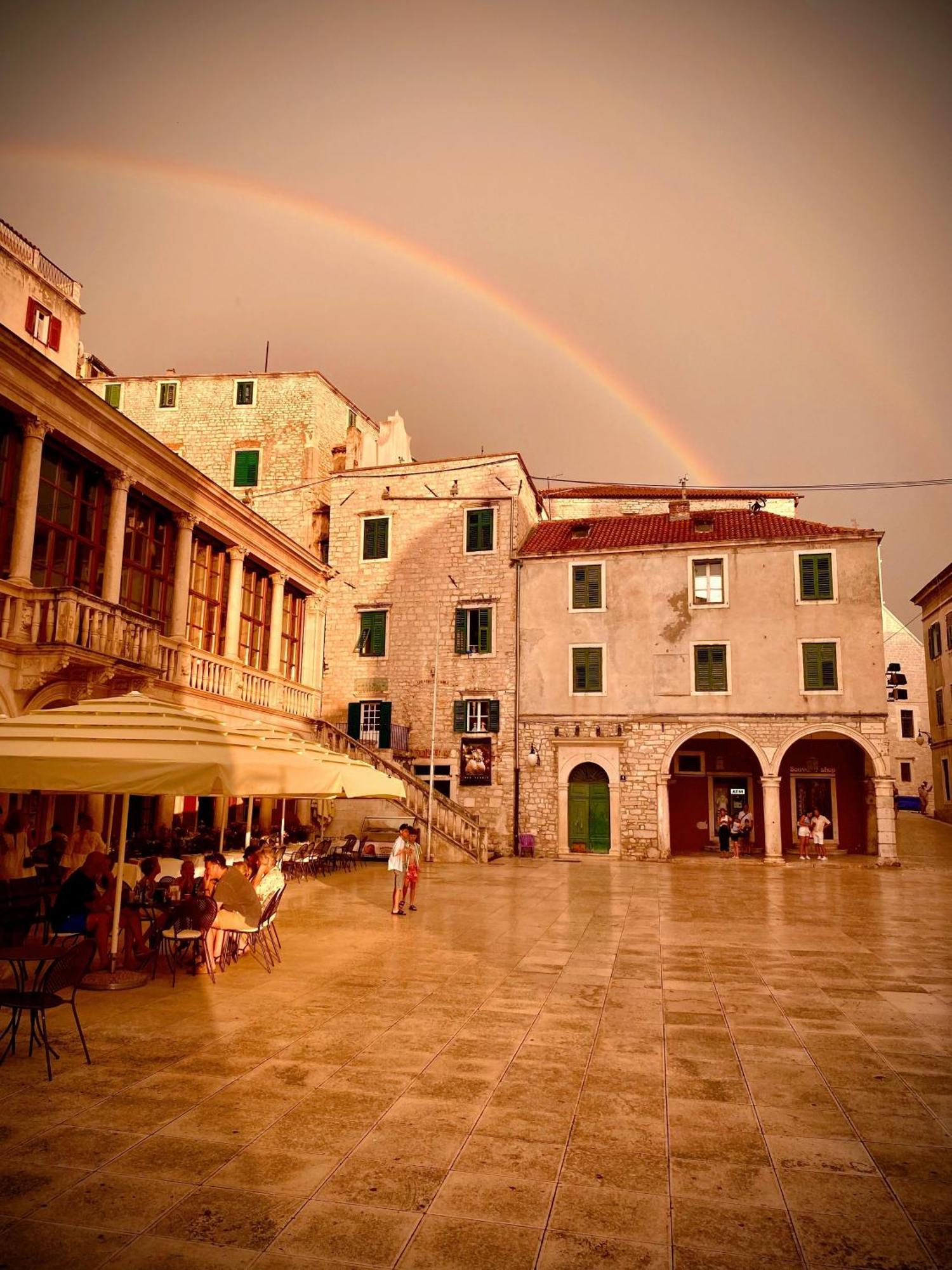 Central Palace Apartment Šibenik Eksteriør billede