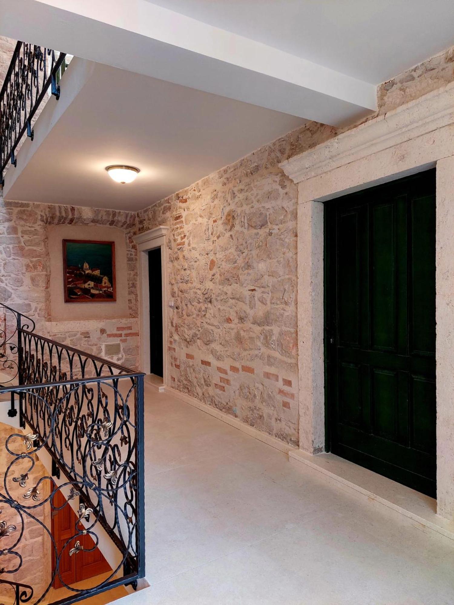 Central Palace Apartment Šibenik Eksteriør billede