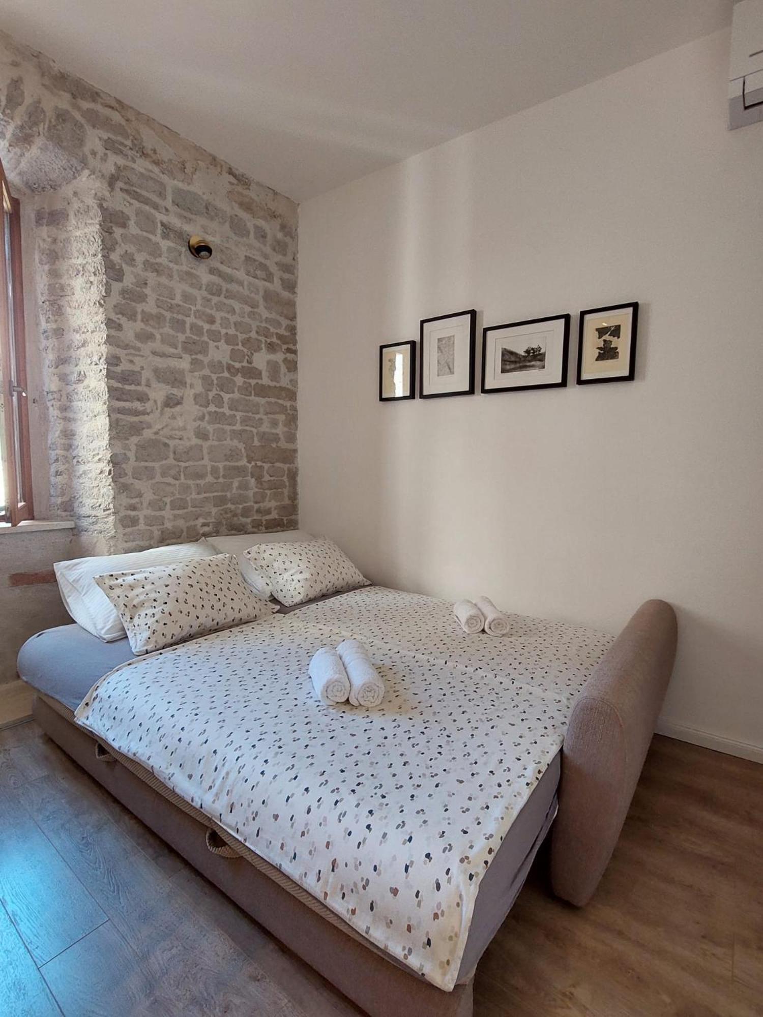 Central Palace Apartment Šibenik Eksteriør billede