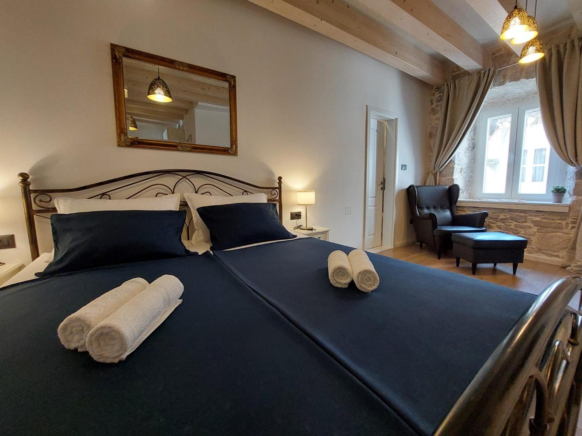 Central Palace Apartment Šibenik Eksteriør billede